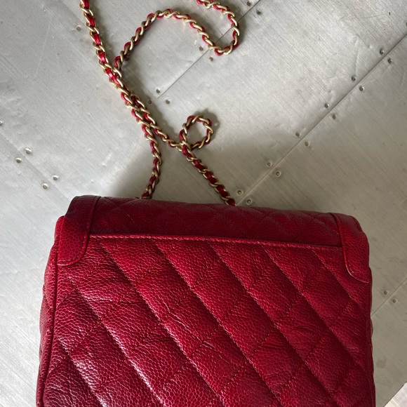 Chanel 16c caviar red square mini gold hardware Diana mademoiselle rare - Picture 10 of 12